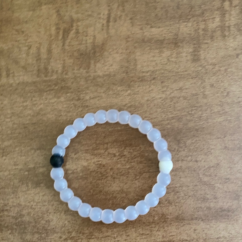 Jewelry - Picture 12 of 14